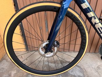 Used Trek Émonda SL 7 2022 2022 Road & Gravel — image 6 of 9