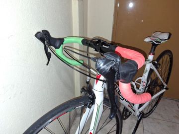 Megamo R10 Shimano Sora 2014 Road & Gravel usato, Bianco — immagine 3 di 20