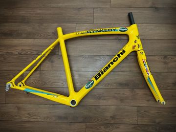 Used BIANCHI SEMPRE TEAM RYNKEBY SIZE 55 NUOVO NOS Frameset 2016 Road & Gravel