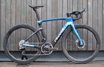 Brugt Pinarello DOGMA F 2026 Sram Red ETap AXS 2026 Road & Gravel