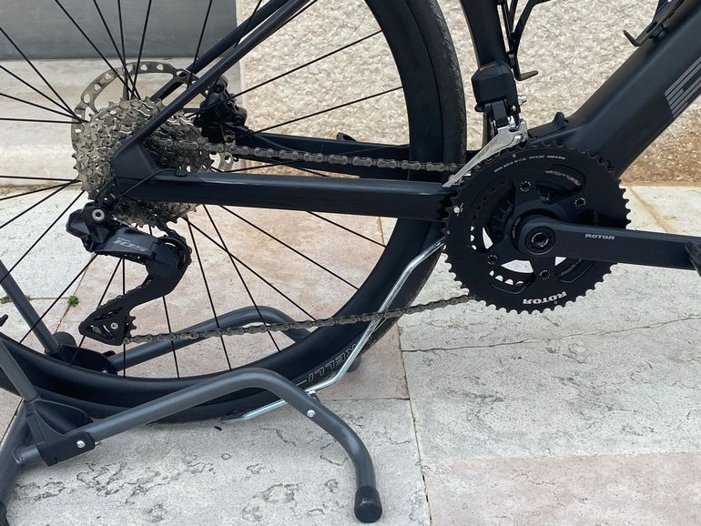 Used BMC Roadmachine 01 AMP THREE 2024 2024 Road & Gravel, Black — image 2 of 7