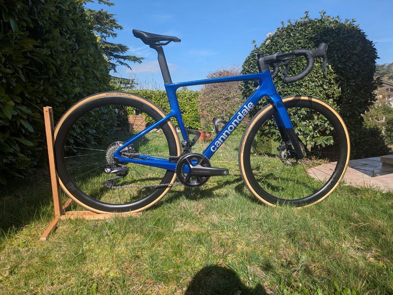 Used Cannondale SuperSix EVO Shimano Ultegra Di2 2024 Road & Gravel, Blue — image 1 of 3