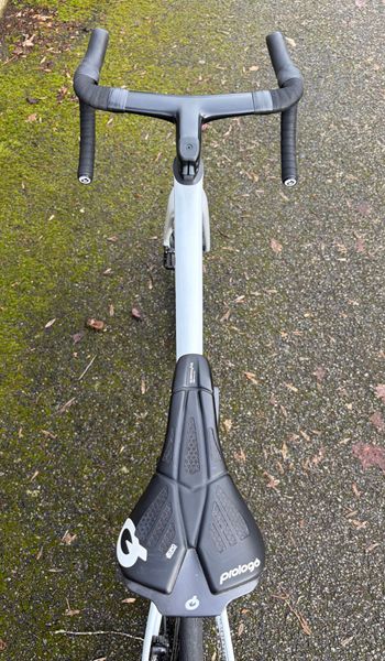 Used Specialized Tarmac Shimano Ultegra Di2 2024 Road & Gravel — image 3 of 9
