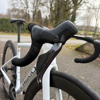 Used Specialized Tarmac Shimano Ultegra Di2 2024 Road & Gravel — image 7 of 9