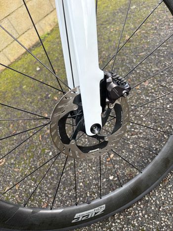 Used Specialized Tarmac Shimano Ultegra Di2 2024 Road & Gravel — image 8 of 9