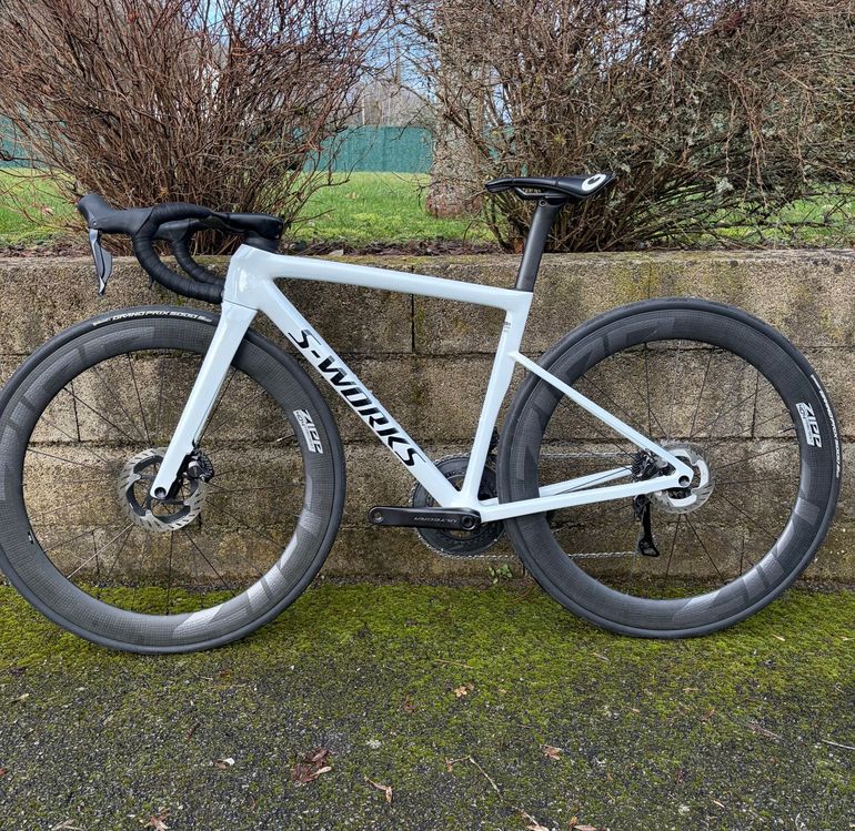 Used Specialized Tarmac Shimano Ultegra Di2 2024 Road & Gravel — image 2 of 9