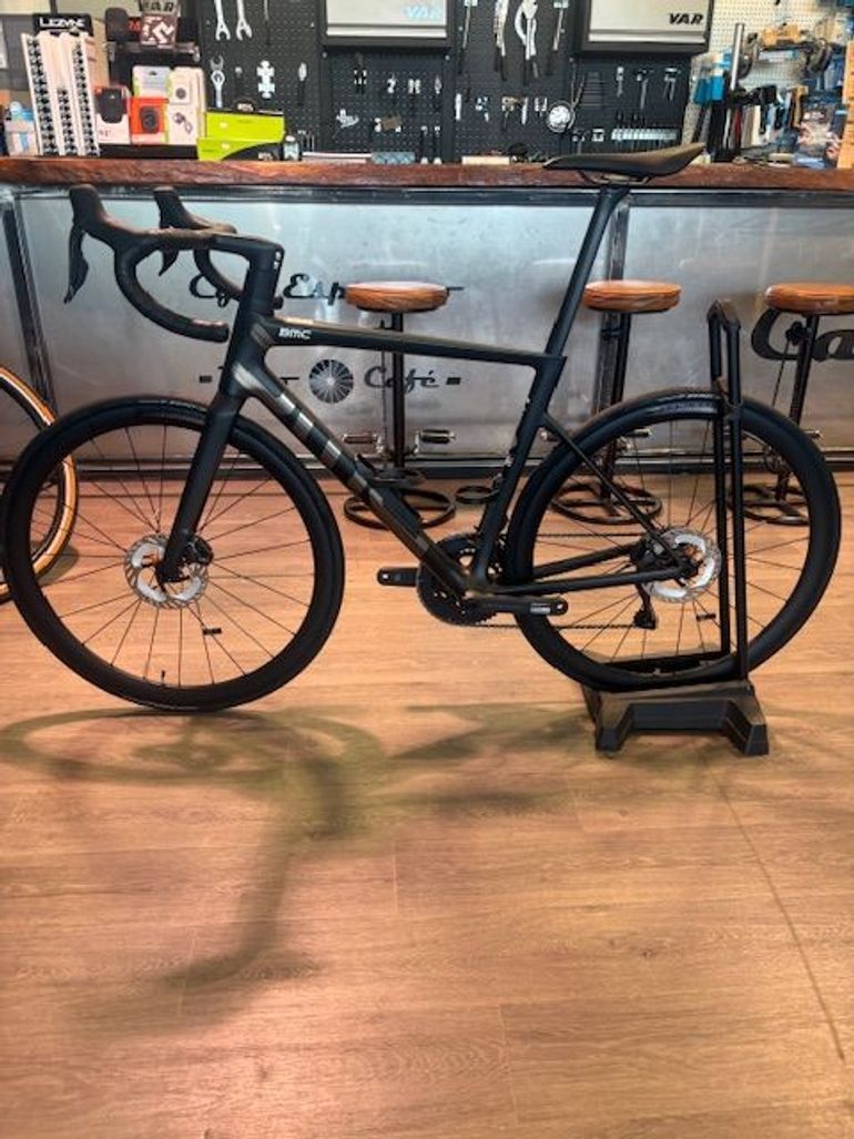 Used BMC Teammachine SLR 01 FOUR 2026 2026 Road & Gravel — image 2 of 9
