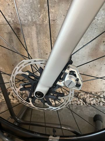 Tweedehands BMC R 01 Red 2025 Road & Gravel — afbeelding 7 van 8