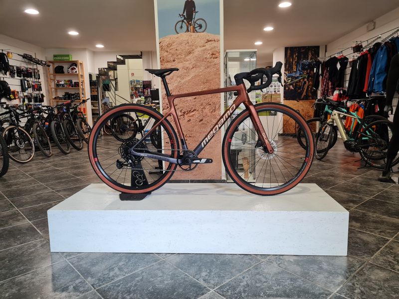 Used Megamo SILK 10 2024 2024 Road & Gravel, Orange — image 1 of 4