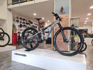 Cannondale Scalpel 3 2025 2025 Mountainbike usato, Grigio chiaro — immagine 11 di 14
