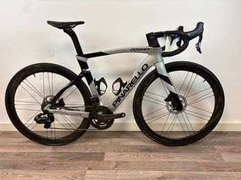 Pinarello, DOGMA F SUPER RECORD WRL Disc 2024