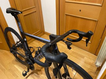 Used Factor Ostro Shimano 105 Di2 2022 Road & Gravel, Black — image 4 of 9