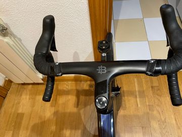 Used Factor Ostro Shimano 105 Di2 2022 Road & Gravel, Black — image 6 of 9