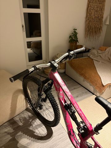 Gebrauchtes Nukeproof Mega 297 Alloy Pro 2024 2024 Mountainbike, Hellgrau, 29, 27.5 — Bild 4 von 10
