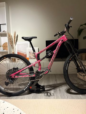 Tweedehands Nukeproof Mega 297 Alloy Pro 2024 2024 MTB