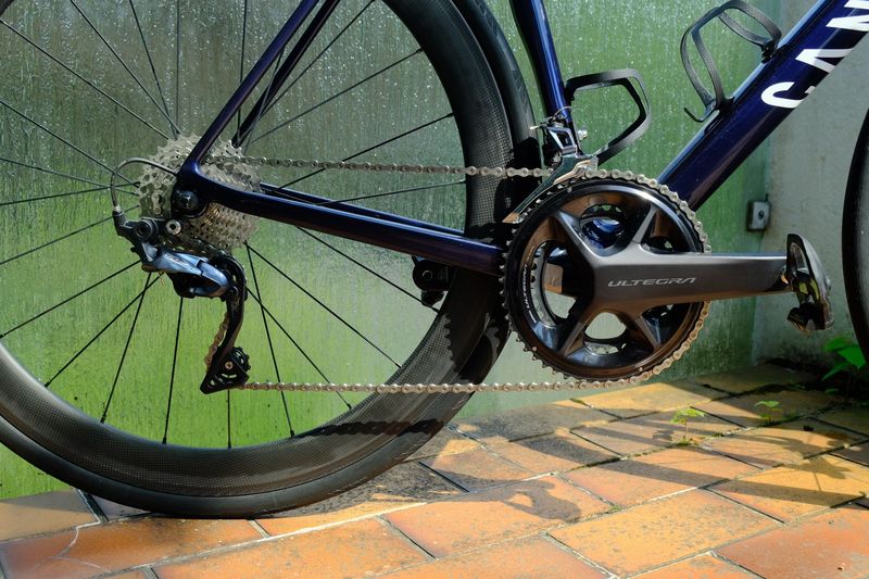 Canyon Ultimate CF SL 8.0 2020 2020 Road & Gravel d'occasion — image 3 sur 10