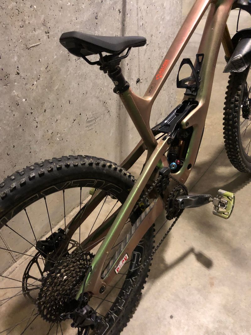 Used Cannondale Jekyll Shimano Deore XT 2022 Mountainbike, Green — image 6 of 12