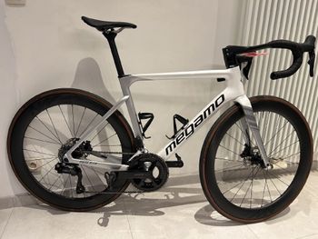 Megamo, PULSE ELITE 15 SH12 2024