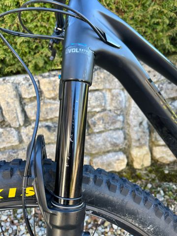 Brugt Lapierre Zesty AM CF 6.9 2021 2021 Mountainbike — billede 8 af 8