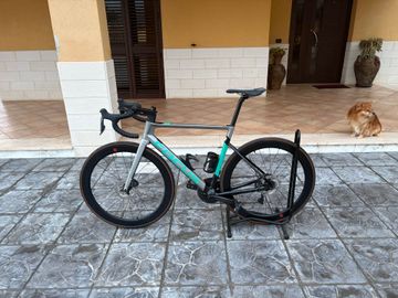 Used Focus Izalco Shimano Ultegra Di2 2022 Road & Gravel