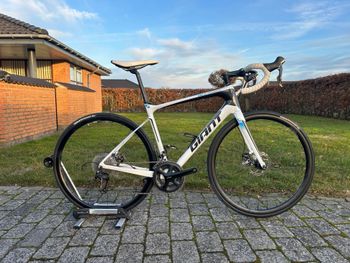 Giant, Defy Advanced 2 White 2016