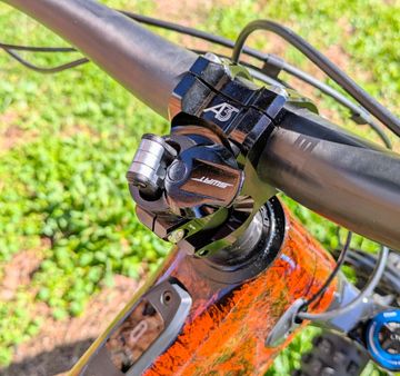Used Specialized Turbo Levo SRAM X0 Eagle AXS (T-Type) 2025 Mountainbike, Orange, Mixed — image 8 of 19