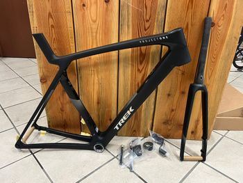 Trek, TREK KIT FRAME+FORK MADONE SLR 8Th Gen TG M/L 2026 Frameset