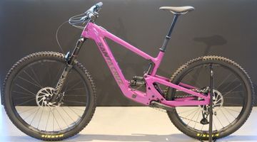 Used Santa Cruz C S-kit 2024 Mountainbike, Purple — image 3 of 4