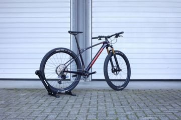 Käytetty Lapierre Prorace CF 8.9 2023 2023 Mountainbike — kuva 3 / 6
