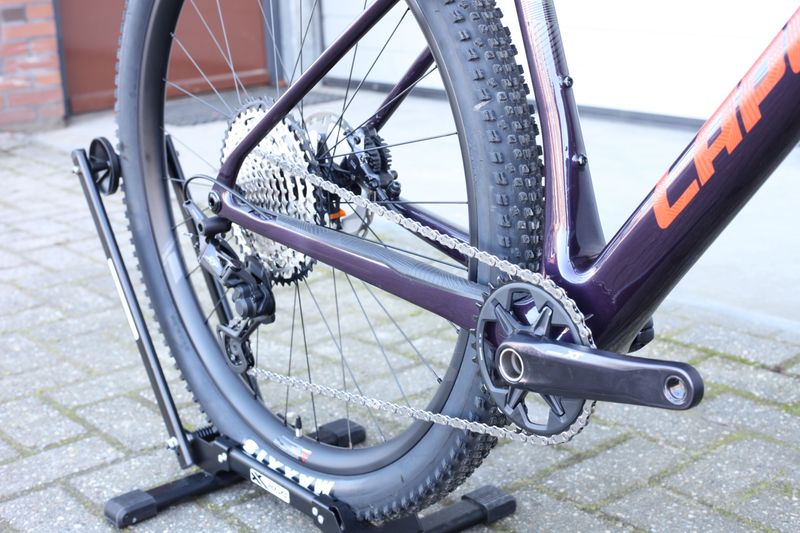 Käytetty Lapierre Prorace CF 8.9 2023 2023 Mountainbike — kuva 4 / 6