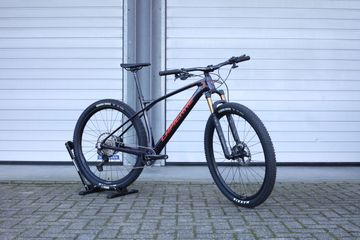 Käytetty Lapierre Prorace CF 8.9 2023 2023 Mountainbike — kuva 2 / 6