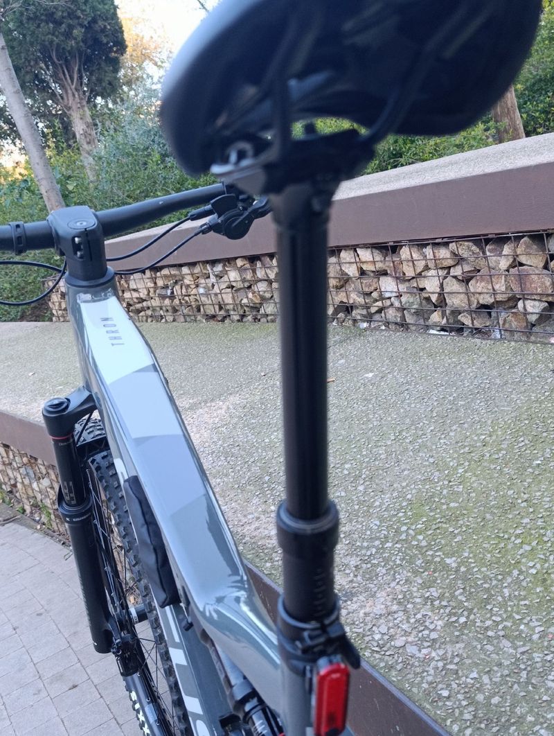 Used Focus THRON 6.8 2021 2021 Mountainbike, Light Gray, 29 — image 14 of 14