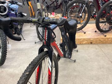 Używany Stevens Super prestige Shimano Ultegra Di2 2018 Road & Gravel — zdjęcie 7 z 10
