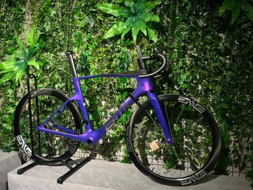 Gebrauchtes BMC Teammachine R 01 Metallic Blue Purple / Carbon 2027 Road & Gravel