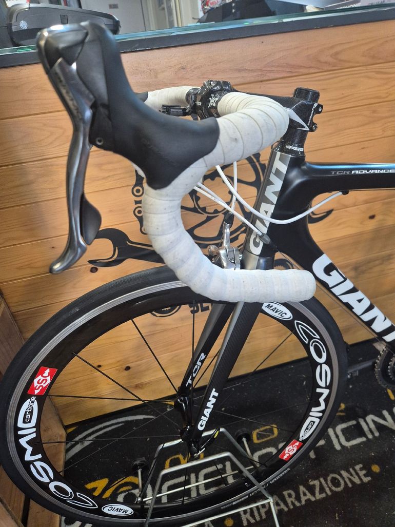 Used Giant Tcr Shimano Dura Ace 2008 Road & Gravel, Black — image 9 of 16