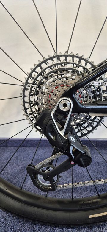 Used Trek Supercaliber SRAM XX SL Eagle AXS (T-Type) 2024 Mountainbike, Black, 29 — image 3 of 10