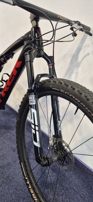 Used Trek Supercaliber SRAM XX SL Eagle AXS (T-Type) 2024 Mountainbike, Black, 29 — image 5 of 10
