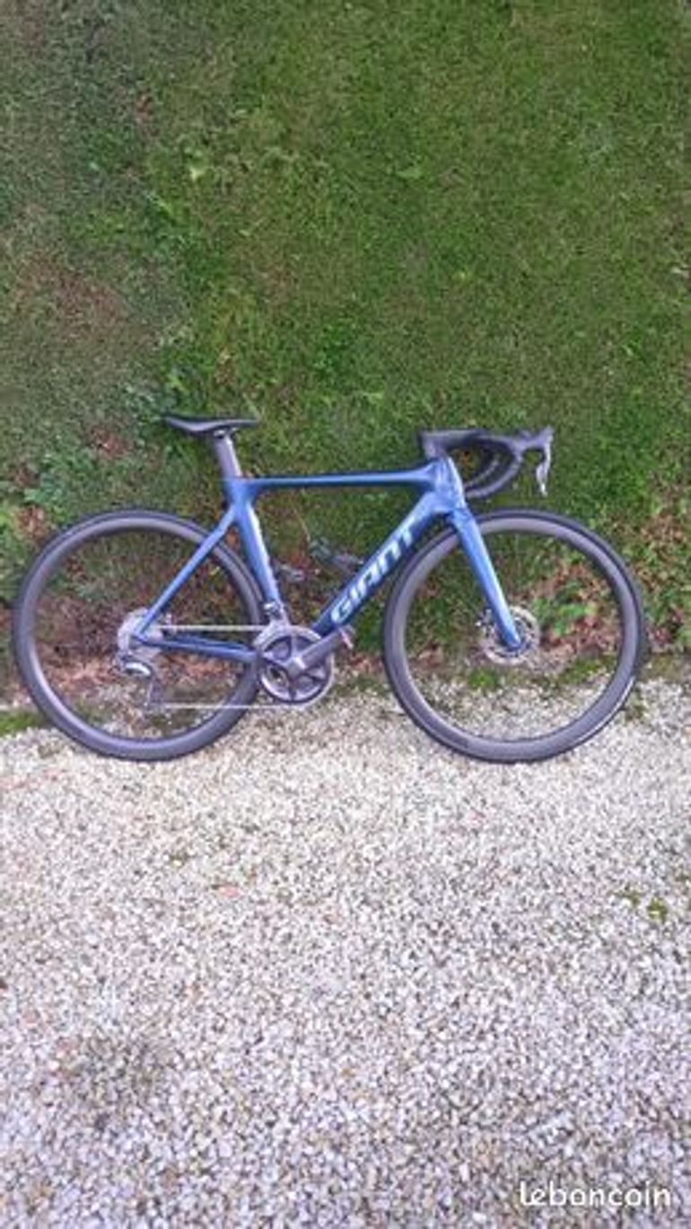 Used Giant Propel Advanced Pro Disc 2019 2019 Road & Gravel, Blue — image 1 of 6
