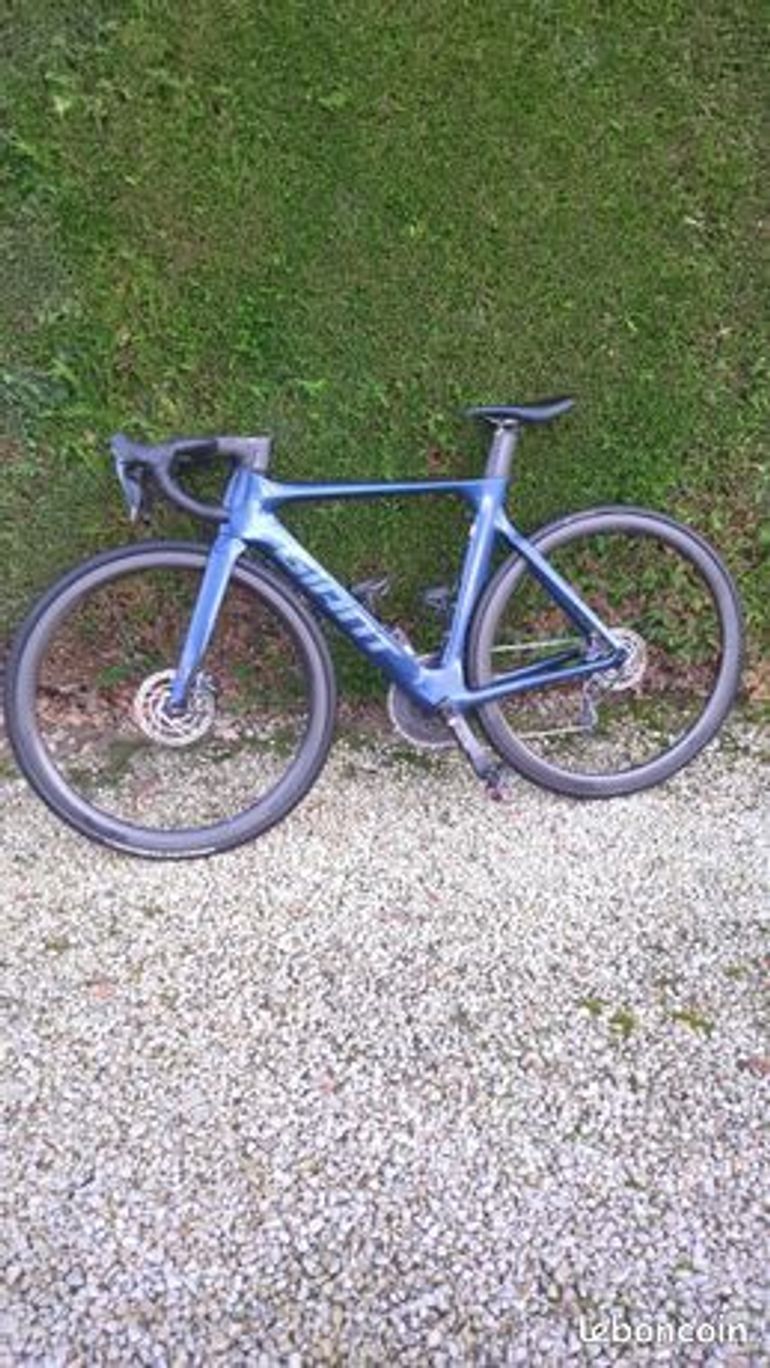 Used Giant Propel Advanced Pro Disc 2019 2019 Road & Gravel, Blue — image 2 of 6