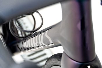 Used Specialized Tarmac Frameset 2025 Road & Gravel, Violett — image 7 of 8
