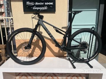 Used BMC Fourstroke FOUR 2023 2023 Mountainbike, Light Gray, 29 — image 2 of 8