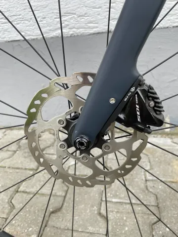 Used Trek Domane SL 5 2020 Road & Gravel, Blue — image 3 of 6