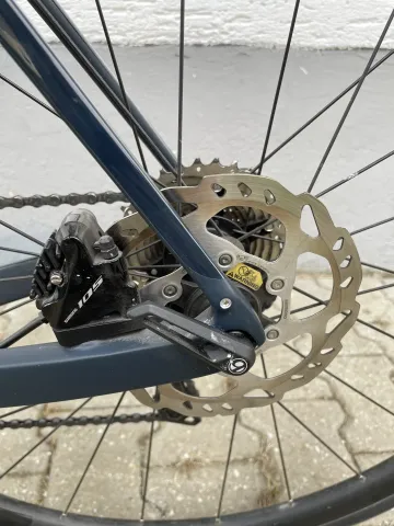 Used Trek Domane SL 5 2020 Road & Gravel, Blue — image 2 of 6