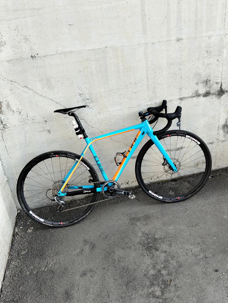Used CUBE CROSS RACE SLT 2017 2017 Road & Gravel, Blue — image 2 of 13