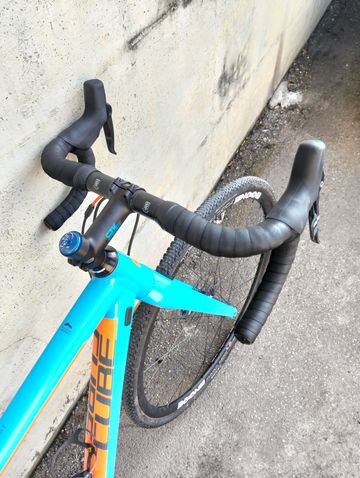 Used CUBE CROSS RACE SLT 2017 2017 Road & Gravel, Blue — image 9 of 13