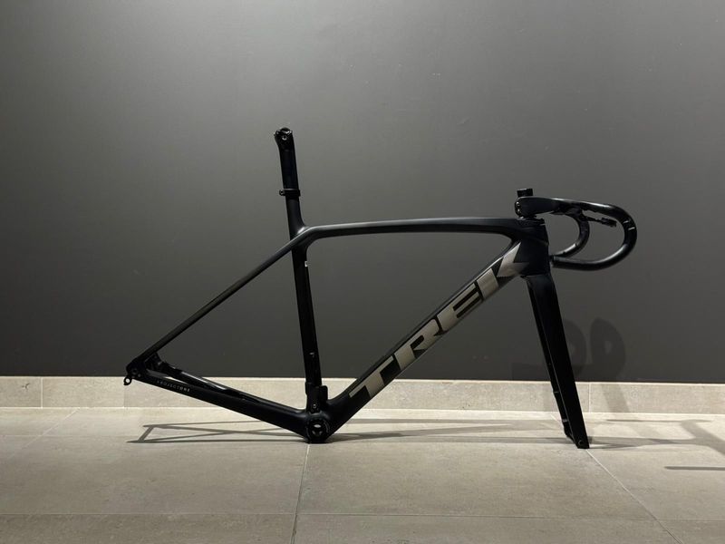 Použité Trek EMONDA SLR KIT TELAIO Frameset 2023 Road & Gravel