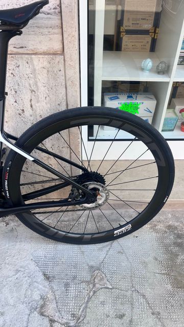 Used Cannondale SuperSix EVO SRAM Force eTap AXS 2023 Road & Gravel, Black — image 9 of 18