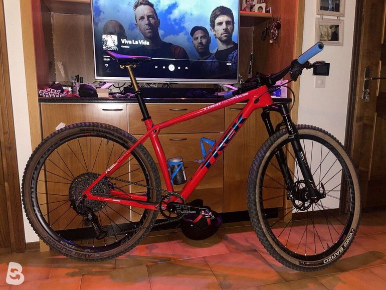 Used Trek Procaliber 9.9 SL 2019 2019 Mountainbike, Red — image 3 of 5