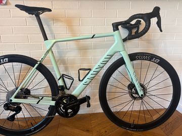 Used Canyon Ultimate CFR LTD 2025 2025 Road & Gravel, Blue — image 1 of 6
