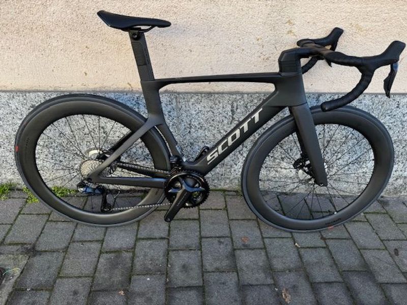 Used Scott Foil Shimano Ultegra Di2 2025 Road & Gravel